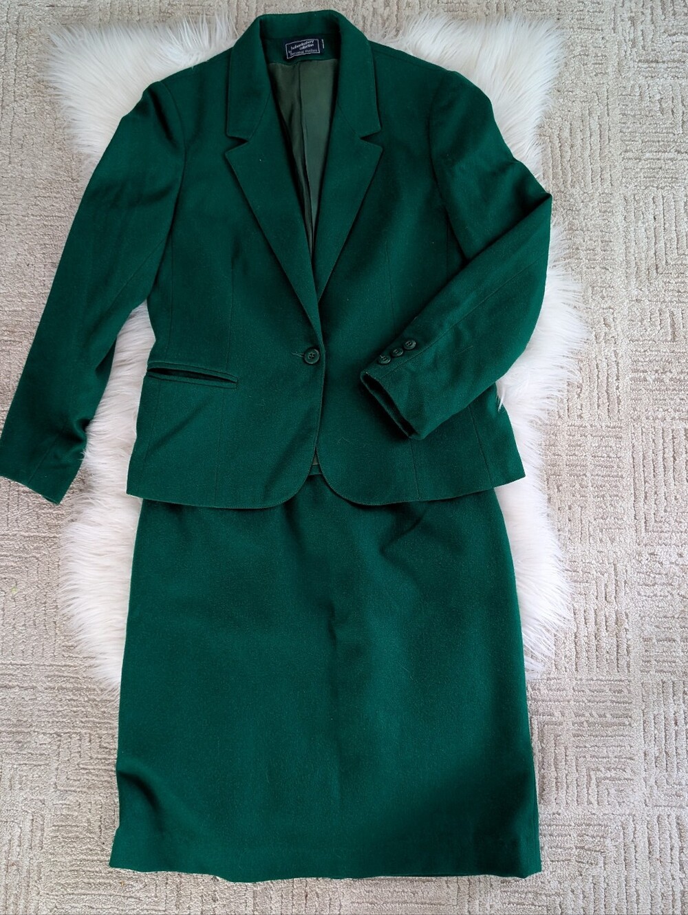 Vintage Haberdashery Women's Skirt Suit Kelly Green Wool 2 PC Size 6